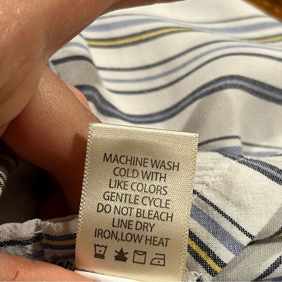 Max Studio Striped Sleeveless Button-Up Top size medium - Picture 9 of 12